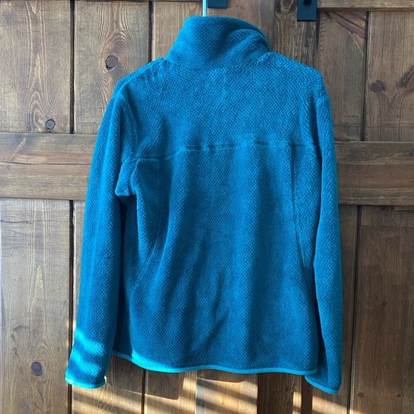 Patagonia Turquoise Fleece Pullover - Picture 2 of 4